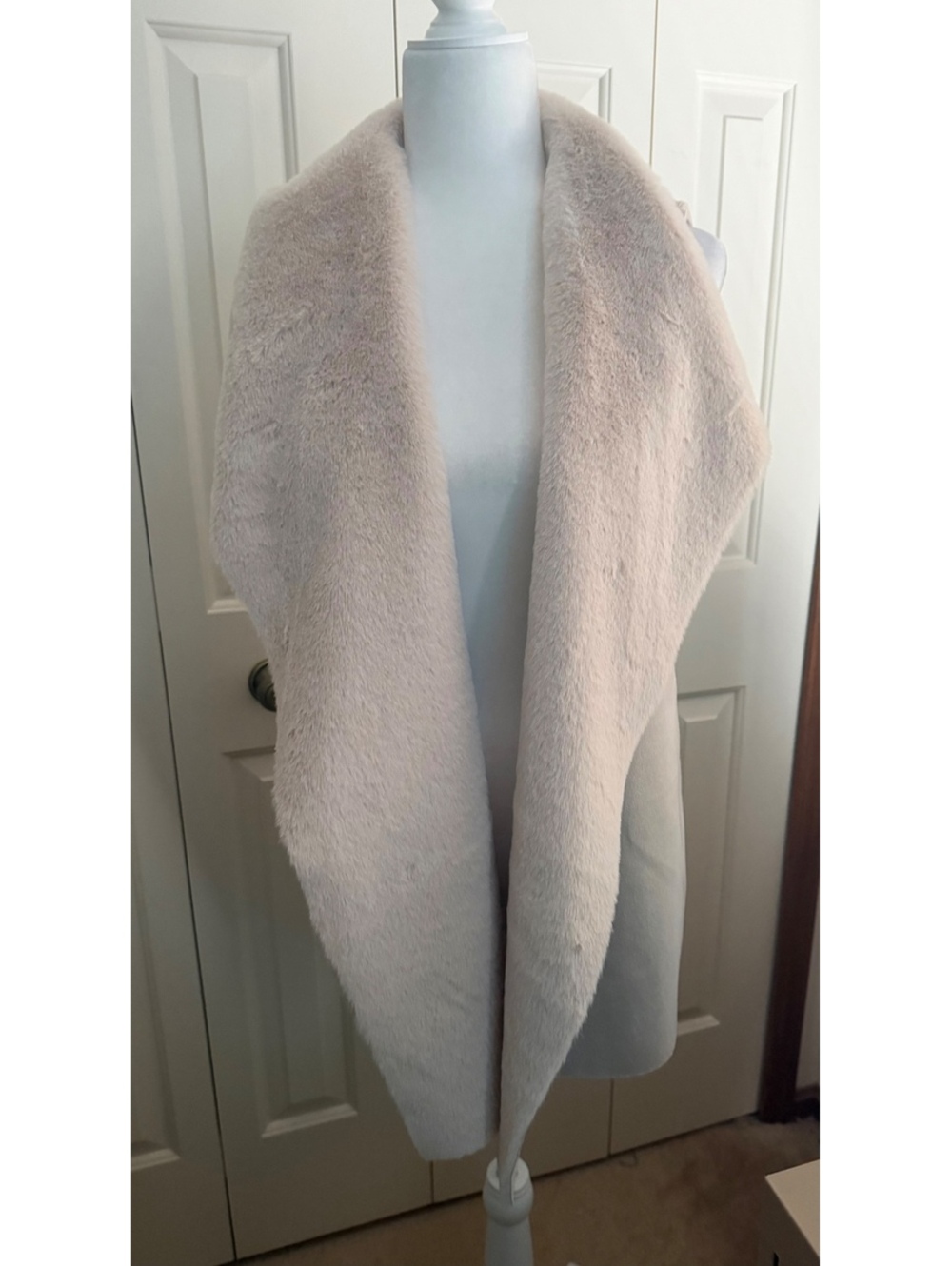 Twelfth Love Faux Fur Draped Vest 2X Beige Cream NWOT
